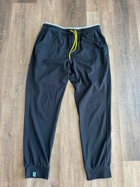chubbies Black Joggers with Yellow Drawstring men’s size large